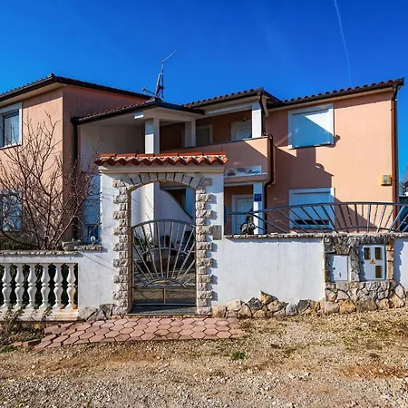 2 Bedroom Nice In Vodnjan
