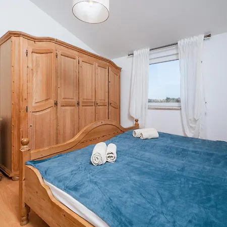 2 Bedroom Nice In Vodnjan * Mednjan